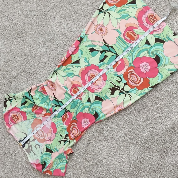 INCREDIBLE Vintage Y2K BCBG Floral Ruched V-Neck Cap sleeve Dress, Size S 🌸 - Picture 6 of 9